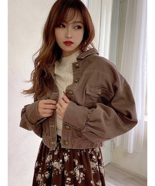 RESEXXY（リゼクシー）の「ボリュームスリーブクロップドGジャン（デニムジャケット・レディース・ピンク/インディゴブルー/ブラウン・FREE）」の2枚目の写真