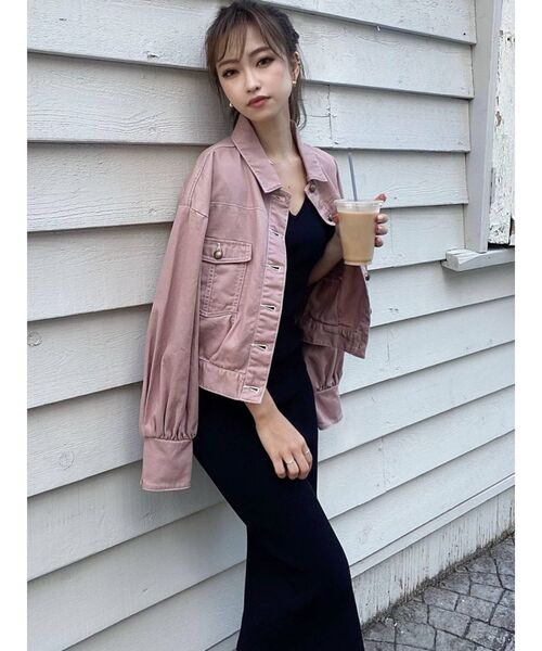 RESEXXY（リゼクシー）の「ボリュームスリーブクロップドGジャン（デニムジャケット・レディース・ピンク/インディゴブルー/ブラウン・FREE）」の16枚目の写真