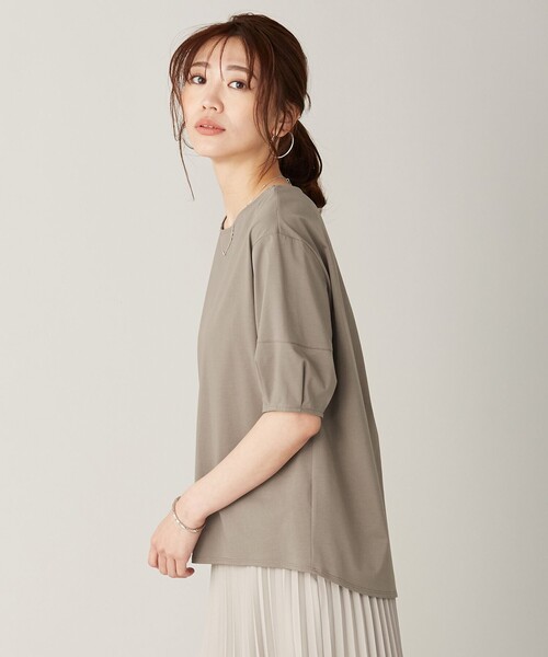 J.PRESS（ジェイプレス）の「【消臭機能付き】プレーティングジャージー ボリュームスリーブ カットソー（Tシャツ/カットソー・レディース・ブラウン系/アイボリー系/ネイビー系/ワイン系・T13/T15）」の2枚目の写真