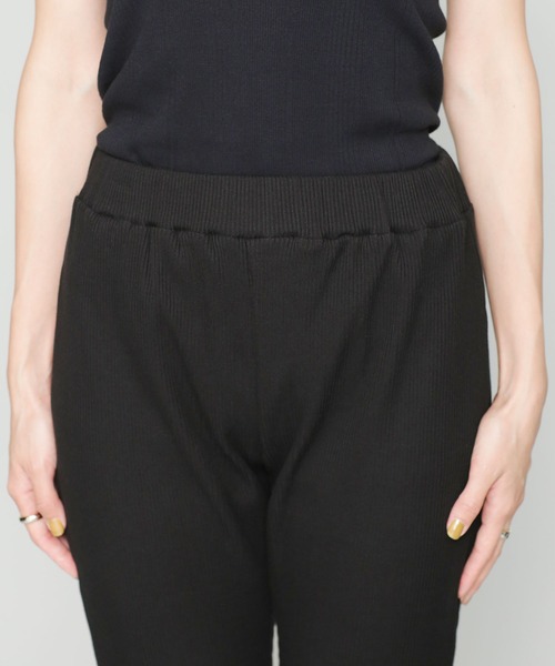 NANO universe（ナノユニバース）の「WEB限定/スリットリブパンツ（その他パンツ・レディース・ブラック/アイボリー/モカ・マルチサイズ）」の4枚目の写真
