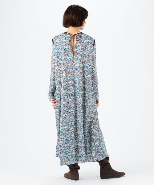 BACCAフラワープリント フレアワンピース BACCAフラワープリント フレアワンピース