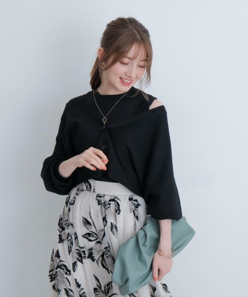 Apuweiser-riche - 【新品タグ付き】Apuweiser-riche☆ケーブルショートニット Apuweiser-riche（アプワイザーリッシェ）の「スパンコール