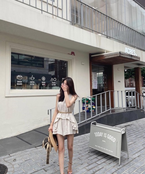 Jewelobe(ジュエローブ)の「イレヘムノースリトップス&ショートパンツセットアップ(セットアップ・レディース・ブラック/ベージュ/オフホワイト・FREE)」の14枚目の写真