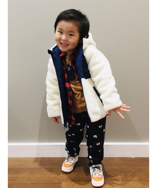 GAP（ギャップ）の「リバーシブル シェルパジャケット (幼児・ユニセックス)（その他アウター・キッズ・その他/その他1/ピンク系その他・12-18M/18-24M/2 YRS/3 YRS/4 YRS/5 YRS）」の3枚目の写真