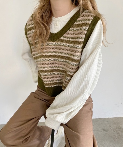 nemne store(ネンネストア)の「秋の香りとジャガードショートニットベスト(ベスト・レディース・カーキ/アイボリー/オフホワイト・フリー)」の16枚目の写真