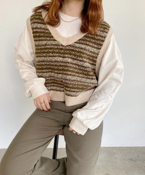 nemne store(ネンネストア)の「秋の香りとジャガードショートニットベスト(ベスト・レディース・カーキ/アイボリー/オフホワイト・フリー)」の19枚目の写真