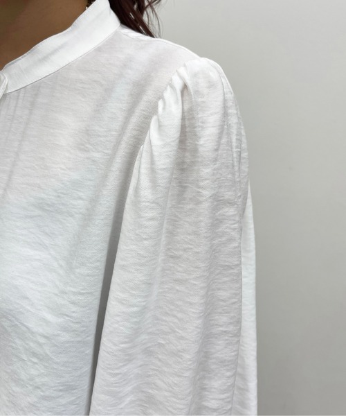 apres jour mignon（アプレジュールミニョン）の「袖ボリュームシャツ【ZOZOTOWN限定アイテム】（シャツ/ブラウス・レディース・ブラック/ブルー/オフホワイト・X-LARGE/フリー）」の13枚目の写真