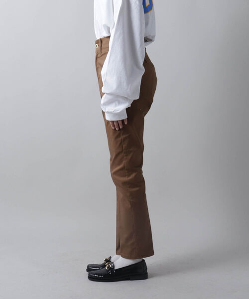 UNIVERSAL OVERALL（ユニバーサルオーバーオール）の「【UNIVERSAL OVERALL/ユニバーサルオーバーオール】OFFICER PANTS テーパードパンツ（チノパンツ・レディース・ブラック/ブラウン・SMALL/MEDIUM）」の16枚目の写真