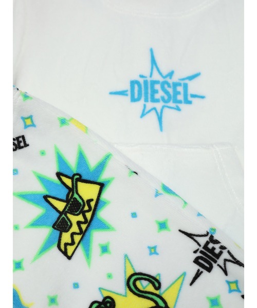 DIESEL(ディーゼル)の「DIESEL KID ベビー ユニセックス セットアップ ベロア素材 出産祝い(サロペット/オーバーオール・キッズ・ホワイト×ブルー/ホワイト系その他・9M/12M)」の5枚目の写真