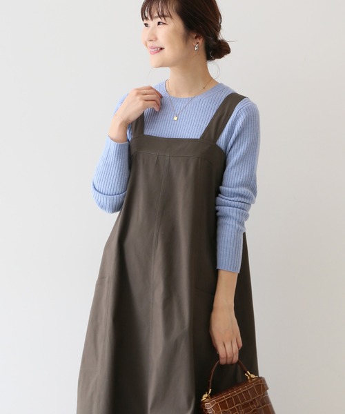 SLOBE IENA(スローブイエナ)の「ウォッシャブルクルーネックプルオーバー【手洗い可能】◆(ニット/セーター・レディース・チャコールグレー/ベージュ/サックスブルー・FREE)」の11枚目の写真