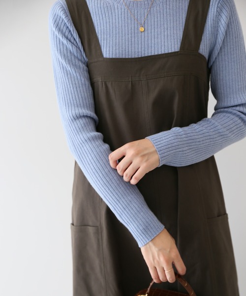 SLOBE IENA(スローブイエナ)の「ウォッシャブルクルーネックプルオーバー【手洗い可能】◆(ニット/セーター・レディース・チャコールグレー/ベージュ/サックスブルー・FREE)」の6枚目の写真