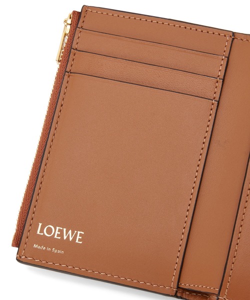 LOEWE（ロエベ）の「バーティカル ウォレット スモール