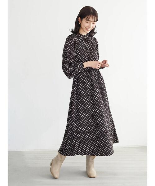 ELENCARE DUE(エレンカーレデュエ)の「・ELENCARE DUE キカガクptハイネックワンピ*(ワンピース・レディース・ブラック/ブラウン/グリーン・FREE)」の4枚目の写真