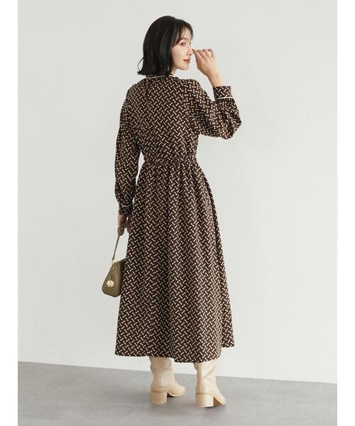 ELENCARE DUE(エレンカーレデュエ)の「・ELENCARE DUE キカガクptハイネックワンピ*(ワンピース・レディース・ブラック/ブラウン/グリーン・FREE)」の8枚目の写真