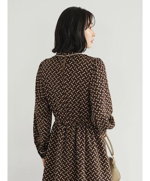 ELENCARE DUE(エレンカーレデュエ)の「・ELENCARE DUE キカガクptハイネックワンピ*(ワンピース・レディース・ブラック/ブラウン/グリーン・FREE)」の11枚目の写真