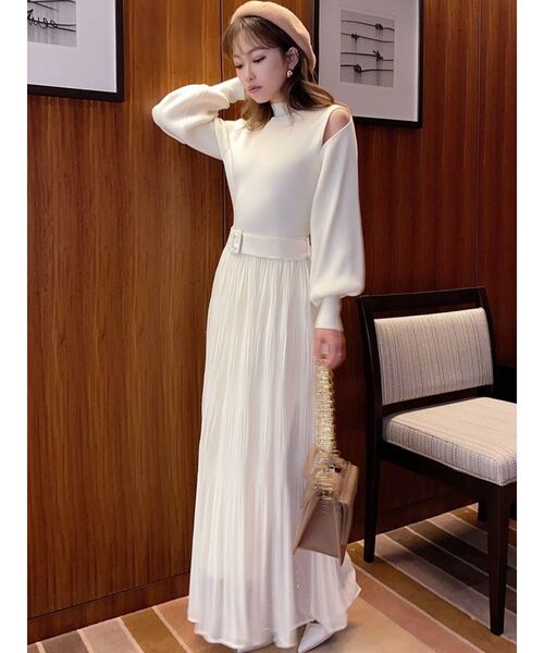 RESEXXY（リゼクシー）の「マジョリカプリーツニットワンピース（ワンピース・レディース・ブラック/アイボリー/モカ・FREE）」の8枚目の写真