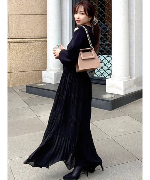 RESEXXY（リゼクシー）の「マジョリカプリーツニットワンピース（ワンピース・レディース・ブラック/アイボリー/モカ・FREE）」の15枚目の写真