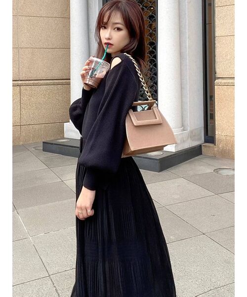 RESEXXY（リゼクシー）の「マジョリカプリーツニットワンピース（ワンピース・レディース・ブラック/アイボリー/モカ・FREE）」の18枚目の写真