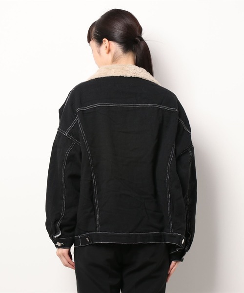 emi+（エミプラス）の「裏ファーブルゾン（デニムジャケット・レディース・ブラック・L/M/S）」の4枚目の写真