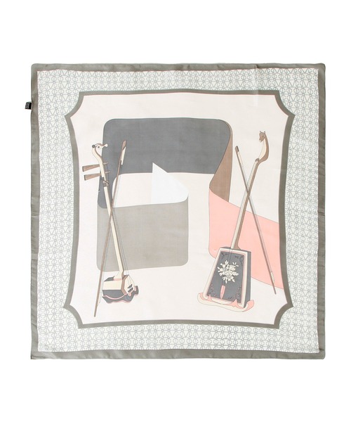 Julia Boutique（ジュリアブティック）の「90×90cmサイズ・ヴィンテージ風サテン生地スカーフ/100013（バンダナ/スカーフ・レディース・A/B/C/D/E/F/G/H/I/J/K/L/M/N/O/P/Q/R/S/T/U・ONE）」の18枚目の写真