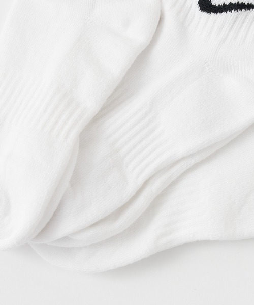 NIKE（ナイキ）の「NIKE/ナイキ 3Pエブリデイクッションクウォーターソックス（ソックス/靴下・レディース・ブラック/ホワイト・23/21）」の6枚目の写真