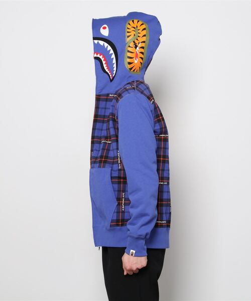 A BATHING APE（アベイシングエイプ）の「BAPE LOGO CHECK SHARK FULL