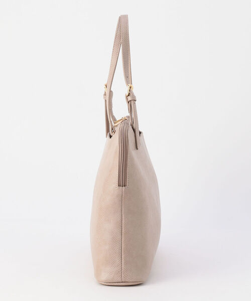 NOLLEY’S Sophi（ノーリーズソフィ）の「PCクッショントートバッグ（トートバッグ・レディース・ベージュ/サックスブルー/グレイッシュベージュ・FREE）」の4枚目の写真