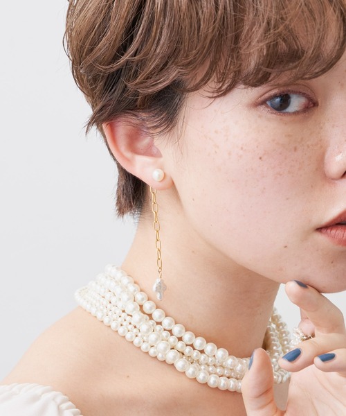 LA BELLE ETUDE(ラベルエチュード)の「クロス淡水パールゴールドチェーンピアス(ピアス(両耳用)・レディース・その他・FREE)」の4枚目の写真