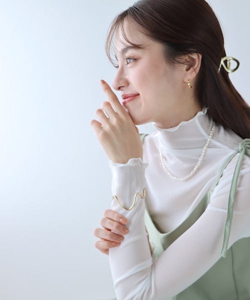 BLUEEAST（ブルーイースト）の「カーブバングル（バングル/リストバンド・レディース・シルバー/ゴールド・FREE）」の17枚目の写真