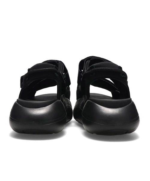 UGG（アグ）の「UGG W LA CLOUD STRAP SANDAL / アグ エルエー クラウド ストラップ サンダル（サンダル・レディース・ホワイト/ブラック/ブラウン/ライム・23.5cm/24.5cm/24.0cm/25.0cm/22.5cm/23.0cm/22.0cm）」の12枚目の写真