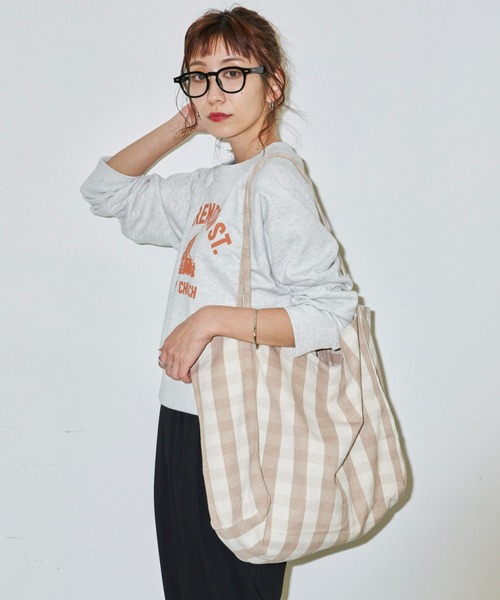 Auntie Rosa Holiday(アンティローザホリデー)の「ギンガムチェックオーバートート(トートバッグ・レディース・ブラック/ベージュ・FREE)」の9枚目の写真