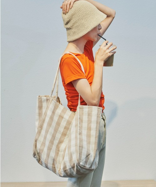 Auntie Rosa Holiday(アンティローザホリデー)の「ギンガムチェックオーバートート(トートバッグ・レディース・ブラック/ベージュ・FREE)」の18枚目の写真