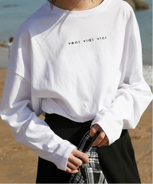 ibeul_(イベール)の「コットンプリントドルマンロンT(Tシャツ/カットソー・レディース・ホワイト/オリーブ・FREE)」の1枚目の写真