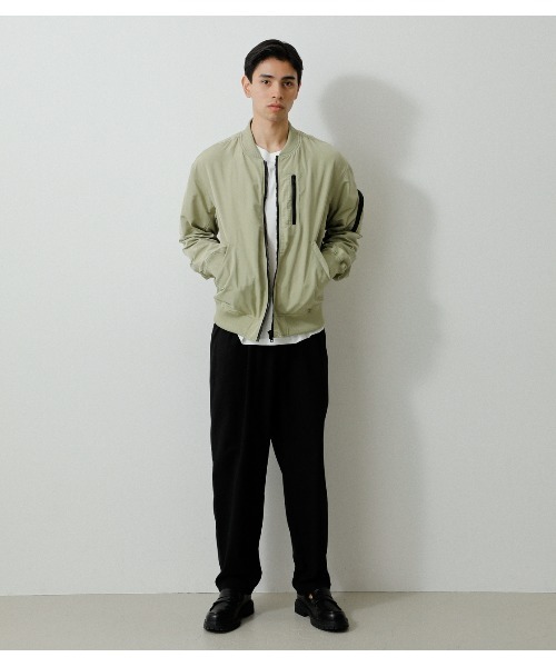 AZUL by moussy(アズールバイマウジー)の「GROSGRAIN BALLOON MA-1/グログランバルーンMA-1(MA-1・メンズ・ライトカーキ/ブラック・MEDIUM/LARGE)」の12枚目の写真