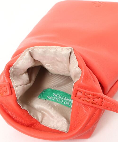 BENETTON (UNITED COLORS OF BENETTON)（ベネトンユナイテッドカラーズオブベネトン）の「フェイクレザースマートフォンホルダーバッグ（ハンドバッグ・レディース・グリーン/レッド/ピンク/ブラック・FREE）」の8枚目の写真