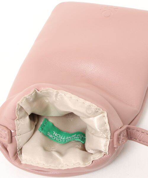BENETTON (UNITED COLORS OF BENETTON)（ベネトンユナイテッドカラーズオブベネトン）の「フェイクレザースマートフォンホルダーバッグ（ハンドバッグ・レディース・グリーン/レッド/ピンク/ブラック・FREE）」の10枚目の写真