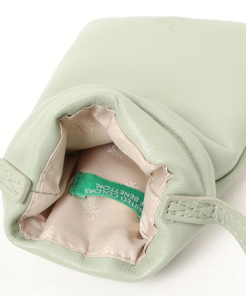 BENETTON (UNITED COLORS OF BENETTON)（ベネトンユナイテッドカラーズオブベネトン）の「フェイクレザースマートフォンホルダーバッグ（ハンドバッグ・レディース・グリーン/レッド/ピンク/ブラック・FREE）」の6枚目の写真