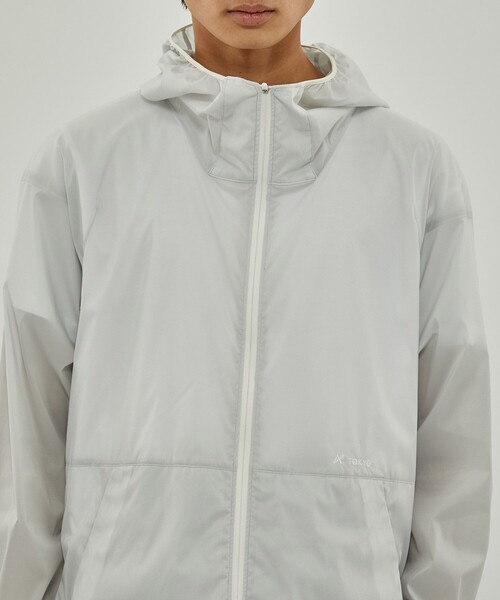 CITY TOKYO（シティトウキョウ）の「ATHLEATEランニングブルソン（ナイロンジャケット・メンズ・ダークグレー/オフホワイト・1/2）」の8枚目の写真