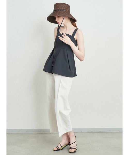 ELENDEEK（エレンディーク）の「タンクビスチェチュニック【セットアップ対応可能】（キャミソール・レディース・ブラック/インディゴブルー/ベージュ・FREE）」の8枚目の写真