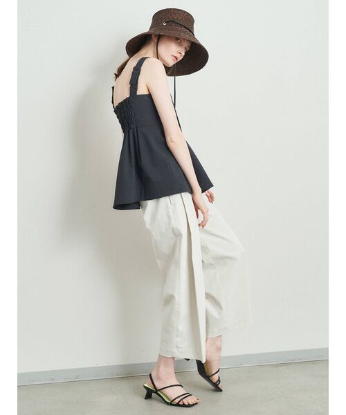 ELENDEEK（エレンディーク）の「タンクビスチェチュニック【セットアップ対応可能】（キャミソール・レディース・ブラック/インディゴブルー/ベージュ・FREE）」の9枚目の写真