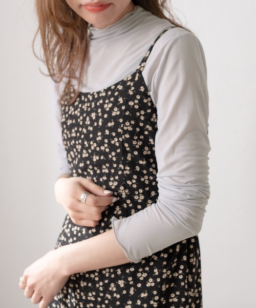 OLIVE des OLIVE（オリーブデオリーブ）の「メロウシアーインナー（Tシャツ/カットソー・レディース・オフホワイト/グレー/ブラック・FREE）」の3枚目の写真