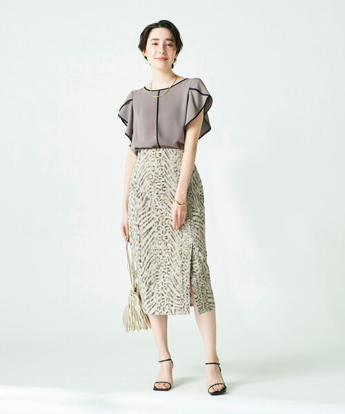 NOLLEY’S Sophi（ノーリーズソフィ）の「◇【WEB限定】パイピングブラウス（シャツ/ブラウス・レディース・ホワイト系その他4/ブラック系その他3/ベージュ系その他3/ブルー系その他3・38）」の7枚目の写真