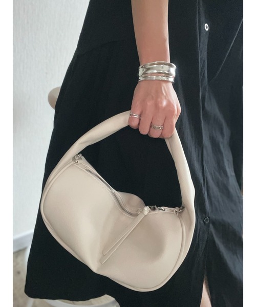 Ritzy（リッツィー）の「2way　チェーン付きワンハンドルバッグ（ハンドバッグ・レディース・ホワイト/ブラック/ライム/グリーン・FREE）」の13枚目の写真