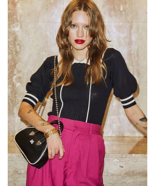 jouetie（ジュエティ）の「ピンタックバイカラーサマーニット（ニット/セーター・レディース・ブラック/ブルー/グリーン・MEDIUM）」の4枚目の写真