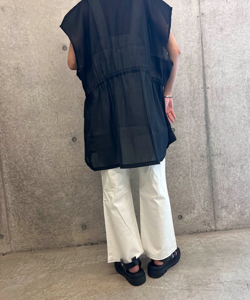 byYOUANCE(バイユアンス)の「イージーフレアサロペット(サロペット/オーバーオール・レディース・ホワイト/ブラック/インディゴブルー・FREE)」の10枚目の写真