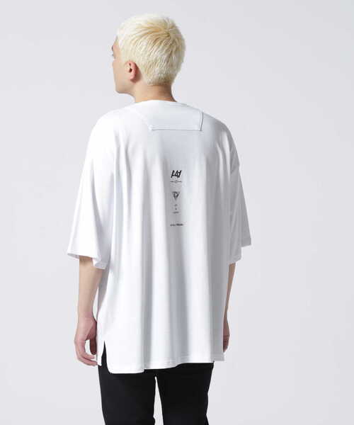 AVIREX（アヴィレックス）の「【AVIREX x A4A】タギング ロゴ Tシャツ / TAGIGING LOGO T-SHIRT / アヴィレックス（Tシャツ/カットソー・メンズ・ホワイト/ブラック・LARGE/MEDIUM）」の12枚目の写真