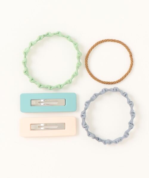 ehka sopo（エヘカソポ）の「ヘアゴムヘアピンセット（ヘアゴム・レディース・ブルー/ピンク・ﾌﾘ-）」の2枚目の写真