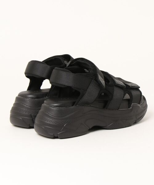 clear（クリア）の「厚底スポーツサンダル ≪2022SS新作≫（その他シューズ・レディース・ホワイト/ブラック・L/M）」の4枚目の写真