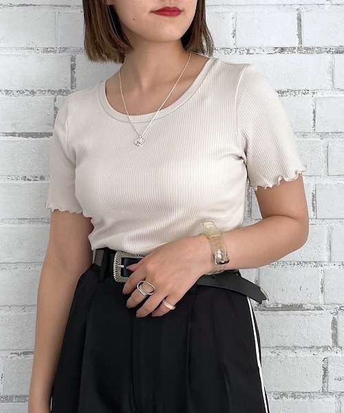 PAGEBOY(ページボーイ)の「テレコメローコンパクトTシャツ(Tシャツ/カットソー・レディース・ブラック/オフホワイト/ロイヤルブルー/グレイッシュベージュ・FREE)」の4枚目の写真