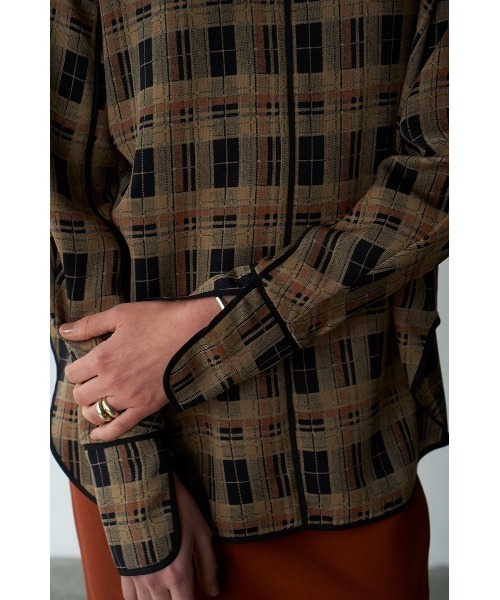 CLANE(クラネ)の「CHECK PIPING TOPS(その他トップス・レディース・ベージュ/ネイビー・1/2)」の8枚目の写真